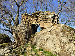 Fortín del cerro de los Castillejos